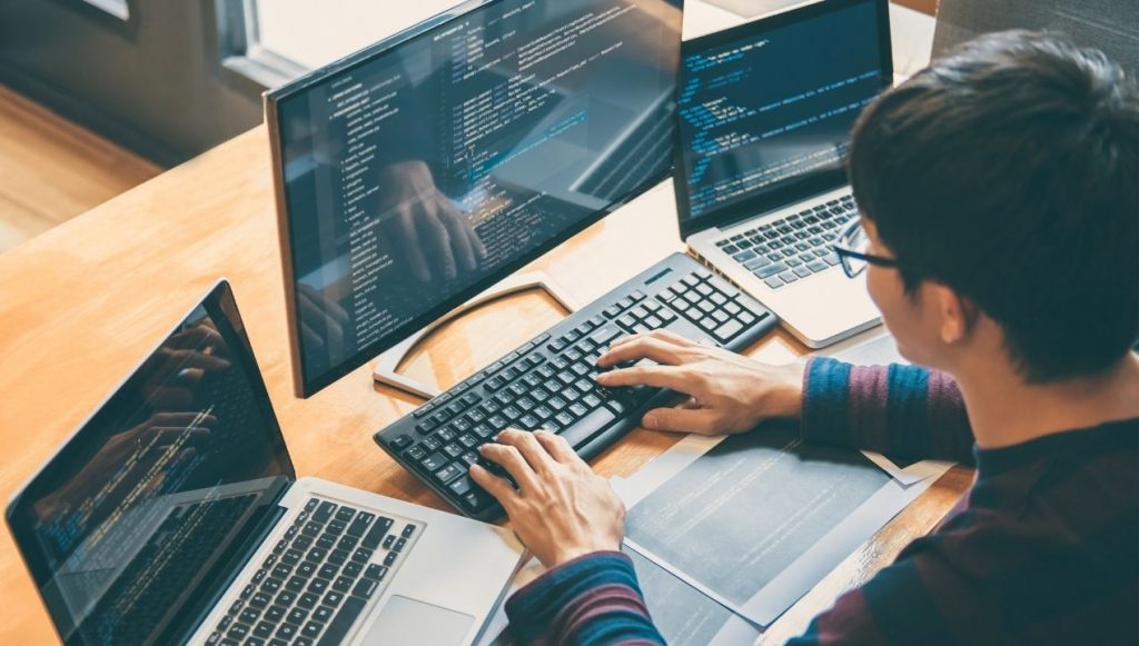 Software der deutschen Automobilindustrie | Der Wandel muss jetzt stattfinden!